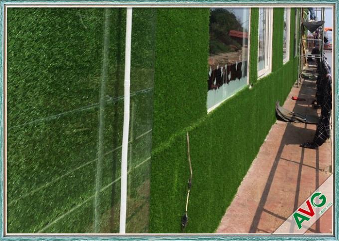 A maioria de decoração natural realística do jardim do olhar que ajardina a parede da grama decorativa 0