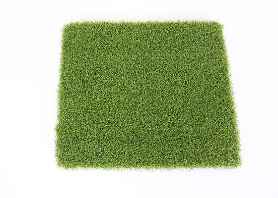 CHINA Tapetes artificiais da grama do golfe fantástico dos verdes de colocação, material sintético do PE da grama do golfe fornecedor