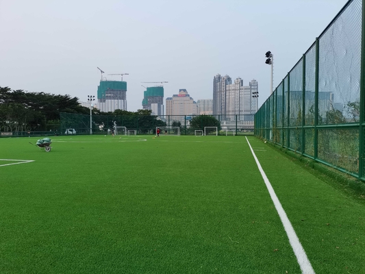 CHINA Esportes artificiais da grama do futebol profissional que pavimentam para o futebol fornecedor