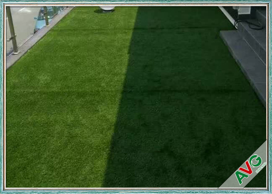 CHINA Grama sintética do quintal UV exterior do jardim da resistência, grama falsificada para o quintal fornecedor