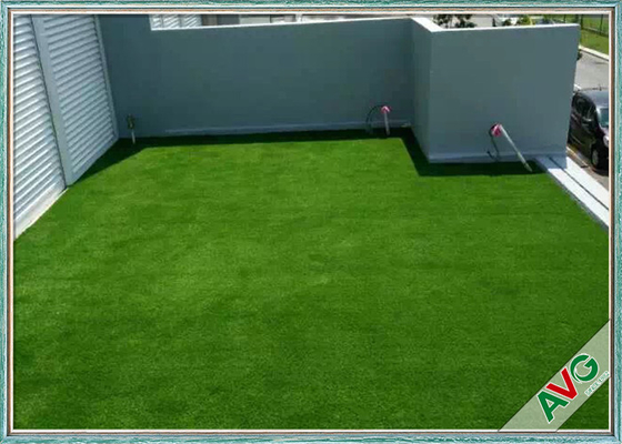 CHINA Relvado artificial 9600 Dtex da grama do gramado sintético do quintal do jardim do alto densidade fornecedor