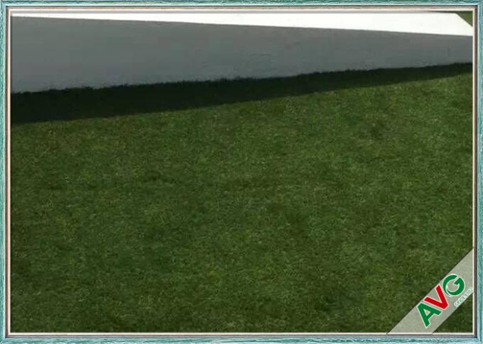 Cor verde exterior que ajardina o relvado artificial de vista agradável da grama da grama sintética 0