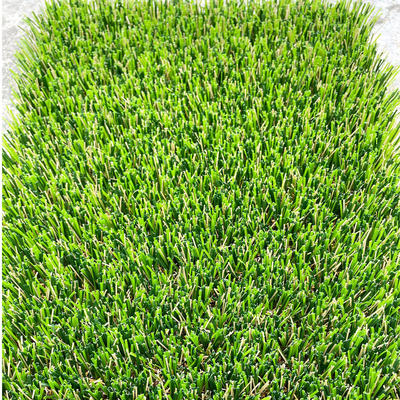 CHINA Grama de múltiplos propósitos sintética do relvado 45mm da grama da grama artificial para o jardim fornecedor