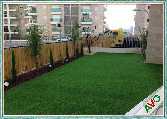 CHINA Verde artificial exterior do campo de grama da casa material do PE + dos PP/cor verde-maçã fornecedor