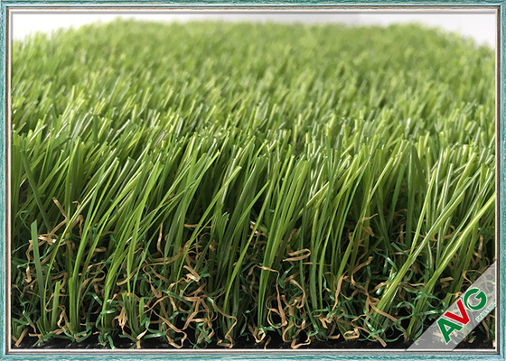 CHINA Relvado resistente UV do tapete da grama da grama artificial exterior do jardim da cor verde fornecedor