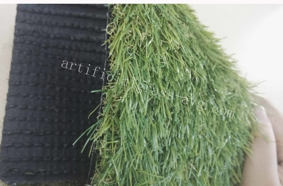 CHINA 25 - grama de tapete artificial da altura da pilha de 35mm para a área do jardim &amp; do animal de estimação fornecedor
