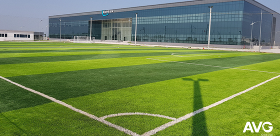 Multi direcional do bom relvado artificial do futebol da altura da rigidez 45mm para o rolamento da bola fornecedor