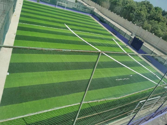 Gramado artificial da grama do futebol do relvado 50mm de AVG para campos de futebol fornecedor